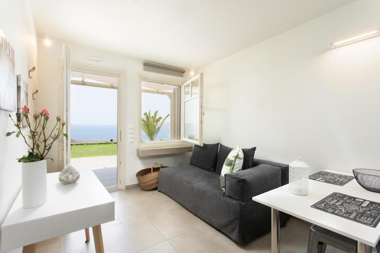 Villa Itis - Elegant Ground Floor Suite With Terrace & Great View Neapoli Voion Exterior photo